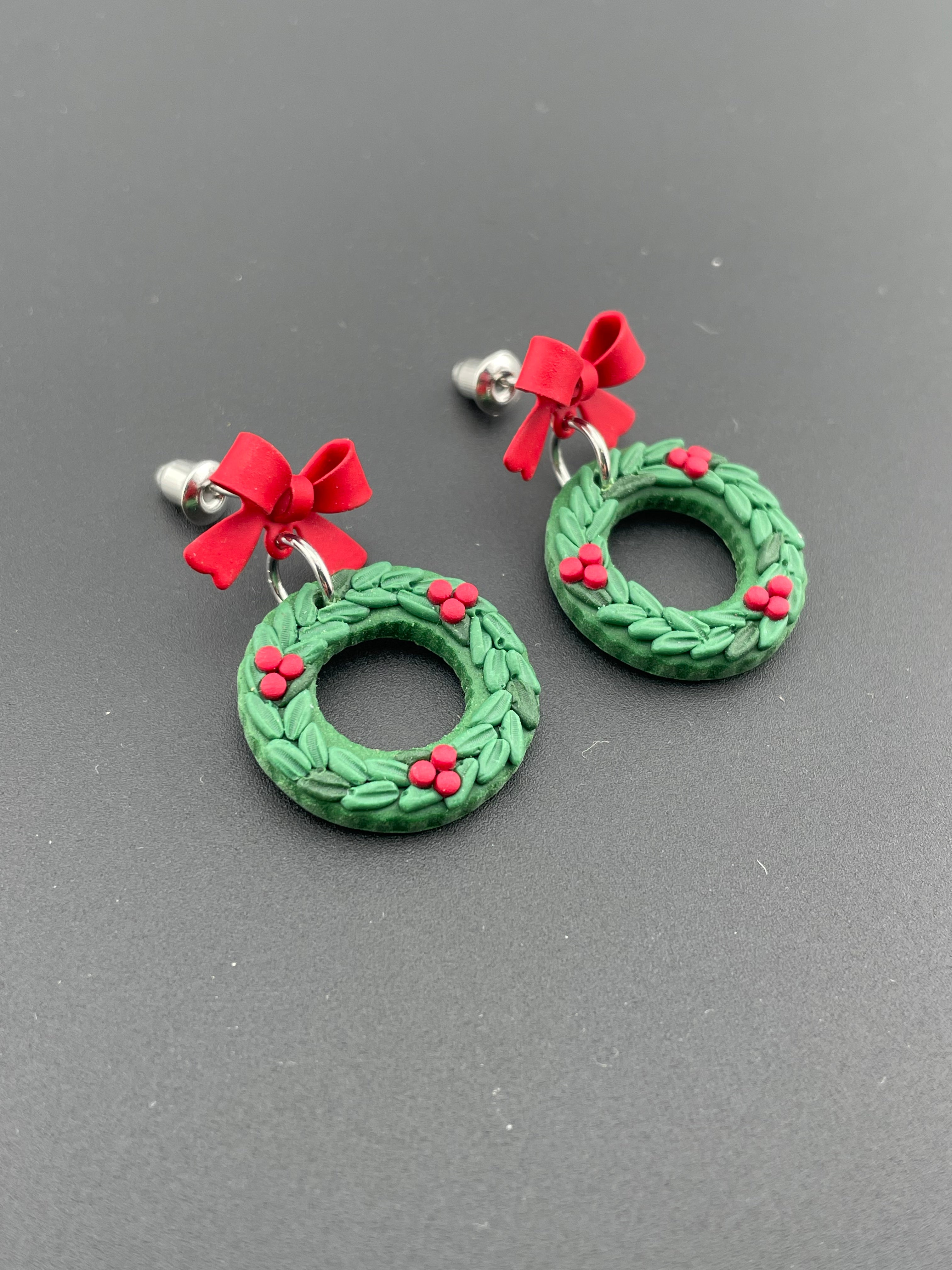 Polymer Clay earrings - Wreaths