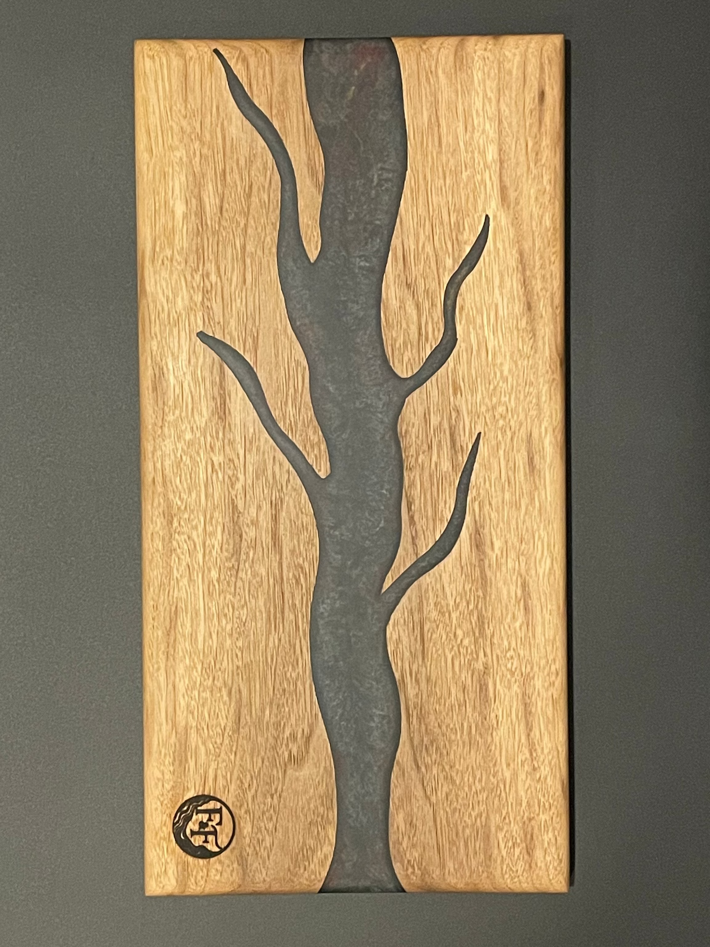 Serving Board - ‘Black River’